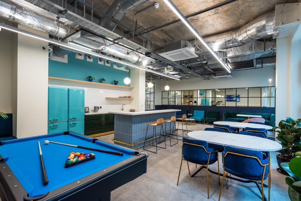 Apartamento For Students Only Private Bedrooms With Shared Kitchen At Great Court In Londres