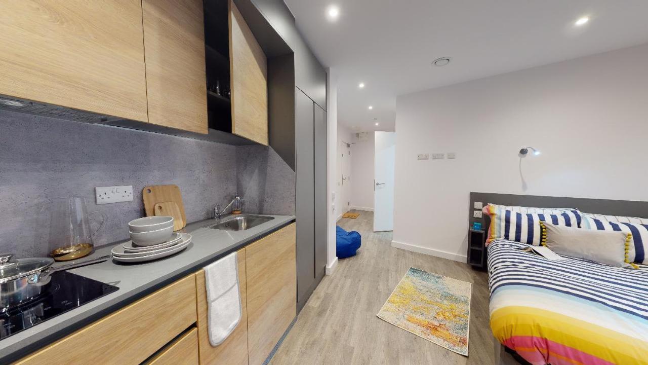 For Students Only Private Bedrooms With Shared Kitchen At Great Court In Apartamento *